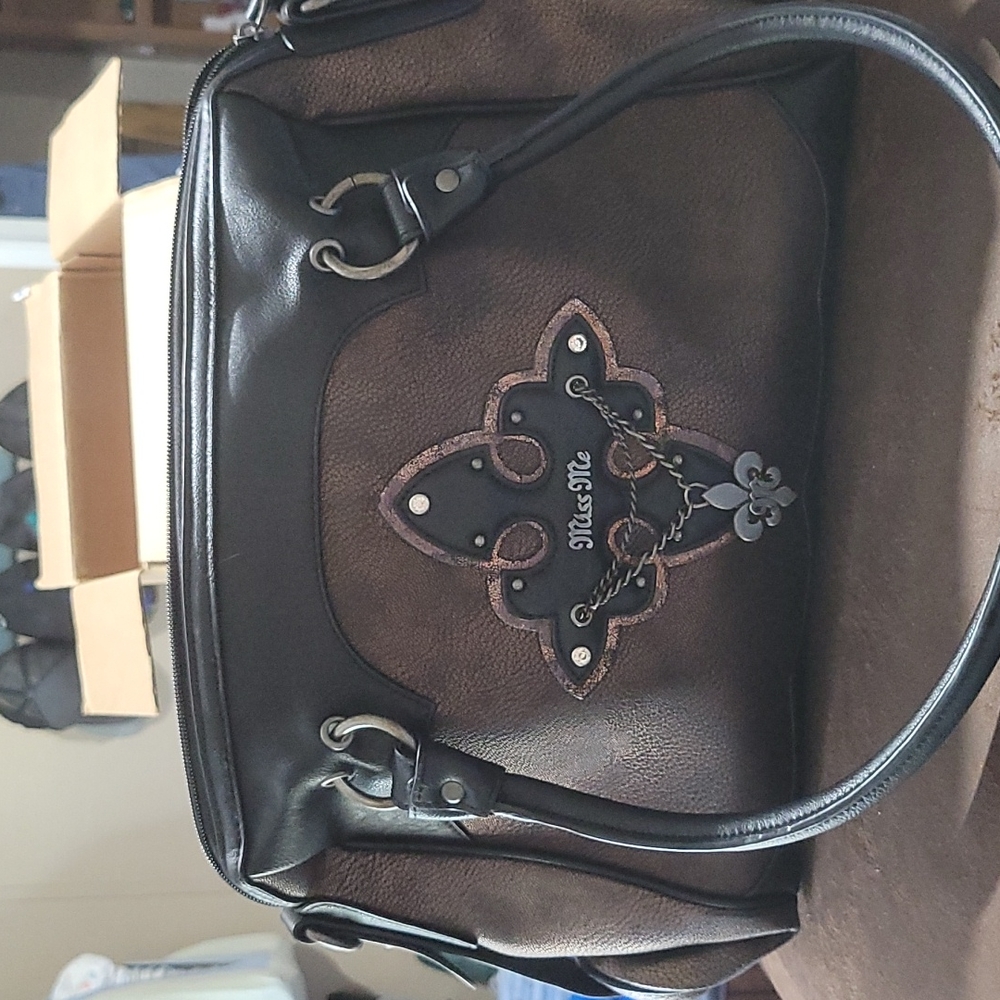 Large Miss Me purse excellent condition